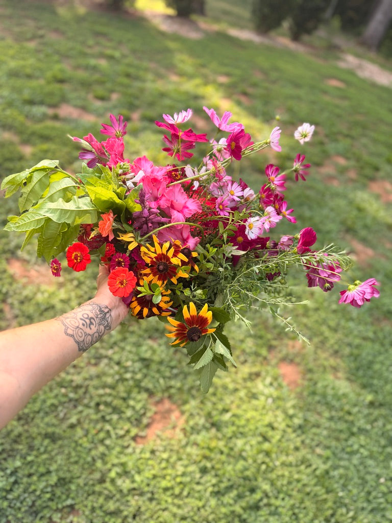 D.I.Y. Flower Buckets